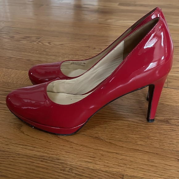 Cole Haan size 9 - Picture 5 of 10